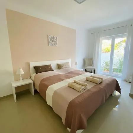 Maricela Dvije Spavace بوريتش